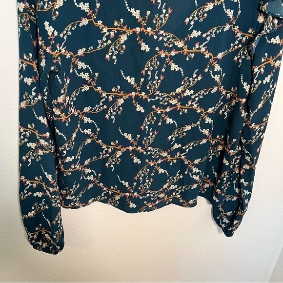 Melrose and Market Long Sleeve Ruffle Top Japanese Branches - Picture 10 of 12